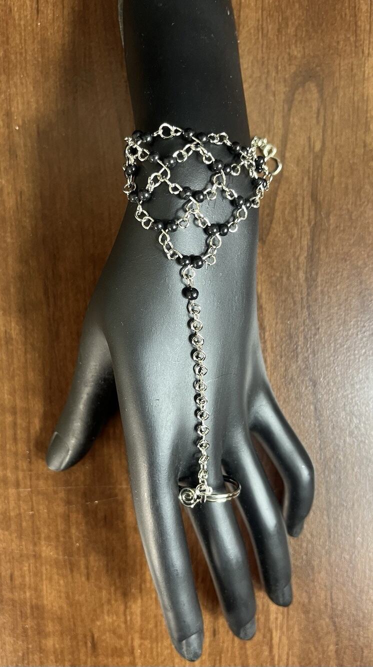 Black Beads and Alpaca Silver Slave Bracelet From Perú